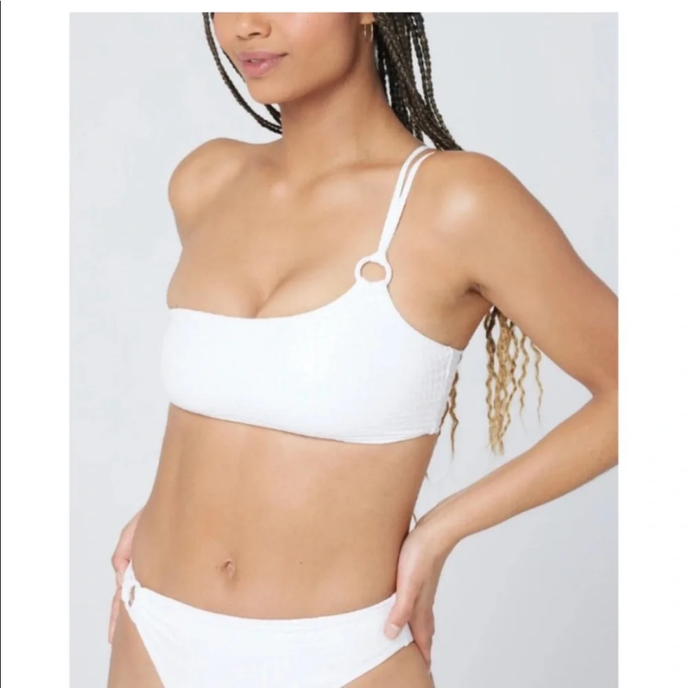 NEW! LSpace Set Indiana top and Jones Bottom Bitsy in gloss white gator - Picture 10 of 15